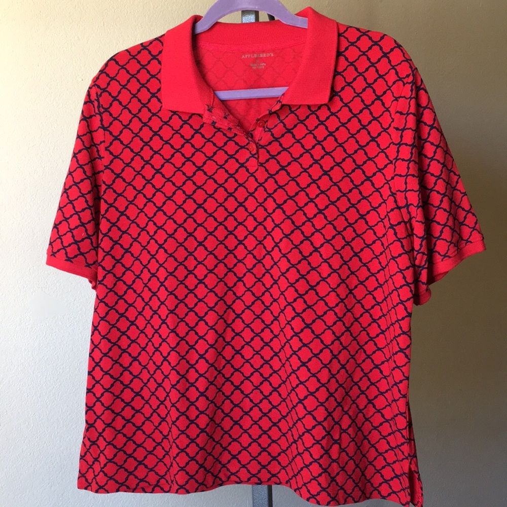 Appleseed’s polo thirt